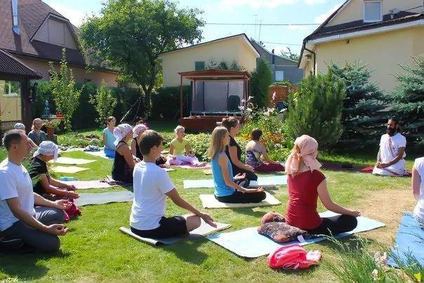 200 Hour Yoga Teacher Training in Rishikesh